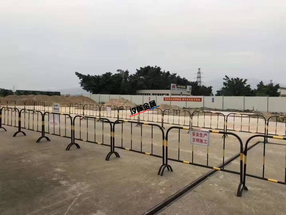 重庆铁马护栏